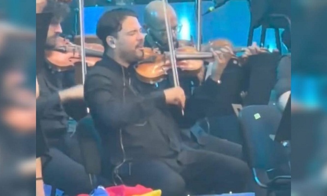 Violinista venezolano Jesús Oviedo deslumbró junto a Yandel en España