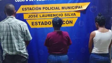 Arrestan a tres personas por trato cruel y exposición a la mendicidad de dos niños