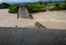 Táchira y Apure quedan incomunicados por colapso del puente Burgua