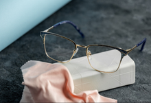 Los errores más comunes al limpiar los lentes y cómo evitarlos para prolongar su vida útil