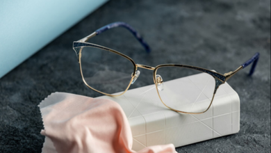 Los errores más comunes al limpiar los lentes y cómo evitarlos para prolongar su vida útil