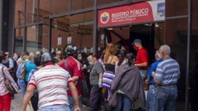 Detienen en Caracas a una funcionaria por falsificar una partida de nacimiento por 250 dólares