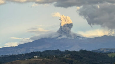 Volcán Puracé emite ceniza y gases en suroeste de Colombia