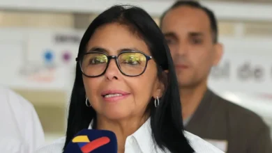 Presidenta (E) Delcy Rodríguez insta a las facultades de Medicina a garantizar cupos a los bachilleres