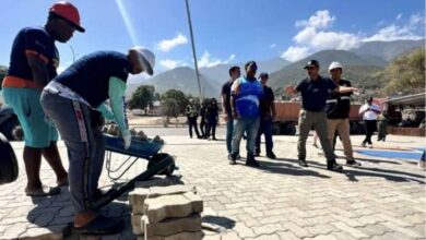 La Guaira inicia el plan de rehabilitación de 43 playas tras los daños causados por los sismos