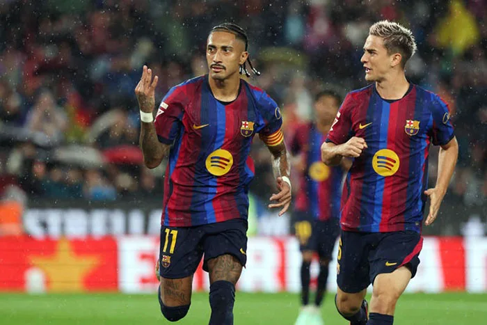 Barcelona golea 7-2 al Racing de Santander y se afianza en el liderato de LaLiga