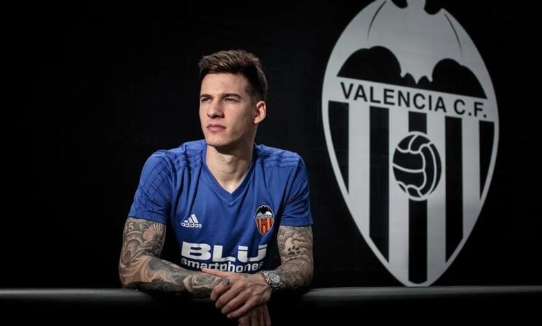 Condenan a cuatro años de cárcel al futbolista Santi Mina por abuso sexual