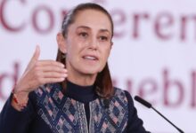 Claudia Sheinbaum anuncia la restricción del uso de celulares en escuelas de México