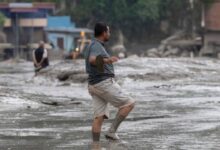 La cifra de fallecidos por la riada en Nepal se eleva a 1.377 tras semanas de búsqueda