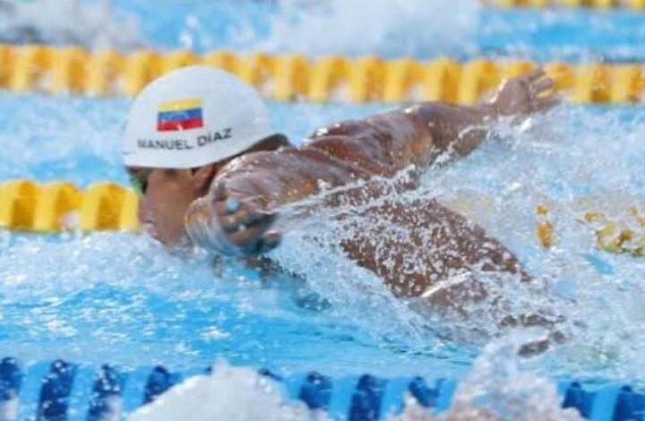Nadador Manuel Díaz destaca con hazaña de 200 metros en Brasil