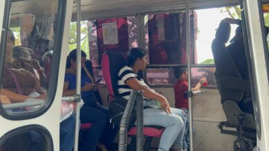 Usuarios exigen el cumplimiento del tabulador en todas la unidades de transporte para evitar cobros excesivos