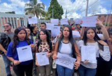 Estudiantes de la UNESR exigen soluciones ante graves fallas en la cargas de notas