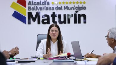 Alcaldesa Ana Fuentes anuncia rehabilitación de la plaza Bolívar de La Cruz y mejoras viales en Maturín