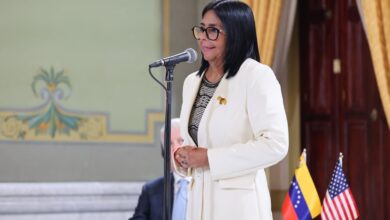 Presidenta (E) afirma que acuerdos petroleros impulsarán el bienestar social