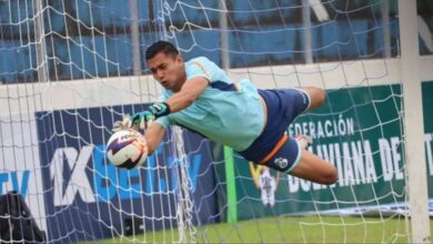 Goleada en Bolivia queda marcada por denuncias de intimidación a futbolistas de Guabirá