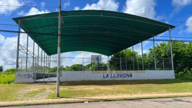 Vecinos de La Llovizna piden culminación de proyecto con gradas y baños para la cancha del sector