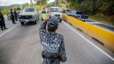 Douglas Rico confirma el fin de las alcabalas fijas para pasar a un sistema de vigilancia en movimiento