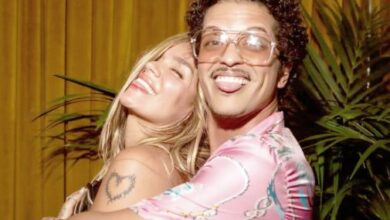 Karol G y Bruno Mars lanzan el videoclip oficial de «Still»