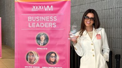 Venezolana Gabriela Tarkanyi Maldonado es premiada en París como Líder Empresarial