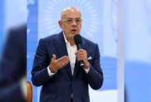 Jorge Rodríguez anuncia la firma de 50 contratos petroleros