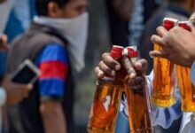 Alcohol adulterado deja al menos 19 muertos en un estado de la India donde rige la ley seca