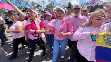 Más de mil personas marchan en Maturín por la prevención del cáncer de mama y el empoderamiento femenino