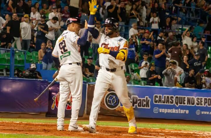 Tigres de Aragua vencen a los Leones con dos jonrones de Keyber Rodríguez