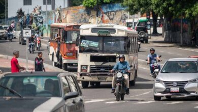 Capturado por grabar las partes íntimas de una menor en un autobús