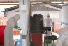 Muerte de una técnica de laboratorio desata alerta por peste neumónica en Rusia