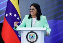 Presidenta Delcy Rodríguez descarta la dolarización y defiende la moneda nacional