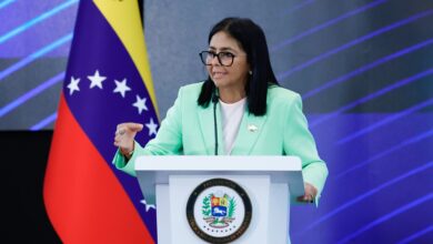 Presidenta Delcy Rodríguez descarta la dolarización y defiende la moneda nacional