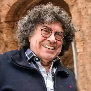 Muere el cantautor argentino Piero a los 81 años