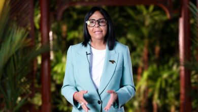 Presidenta Delcy Rodríguez anuncia suspensión de la obligatoriedad de máquinas fiscales