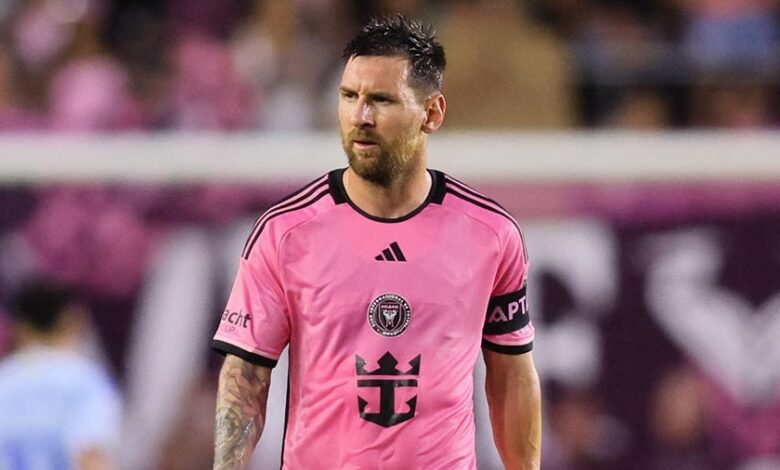 Messi anota dos goles y llega a 936 en su carrera