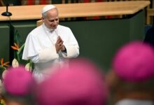 El Papa León XIV evoluciona normal e inicia fisioterapia respiratoria