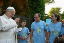 Papa León XIV reza en el Vaticano por la paz y la esperanza de Venezuela