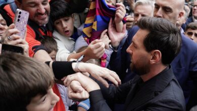 Multitudinario recibimiento a Leo Messi en Oviedo antes de los Premios Princesa de Asturias